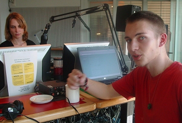 © radio FM4 AKS Schülervertreter im FM4 Studio