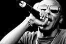 © Mos Def Mos Def mit Mikrofon