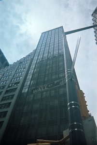© Siegfried A. Fruhauf strassenschild wallstreet