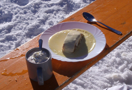 © Petra Hummel Mehlspeisen im Schnee
