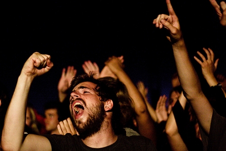 © Dour Festival / Kevin Saborit-Guasch crowd