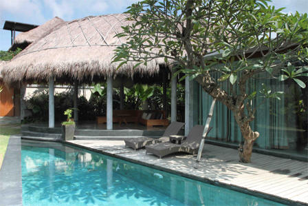 © Kima Bali Surfcamp Pool