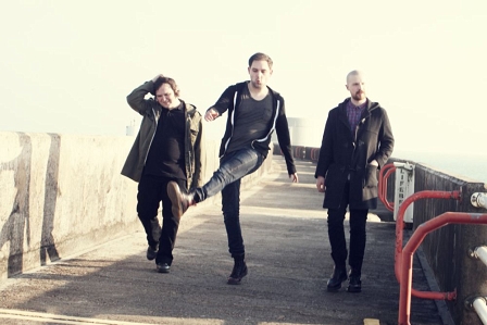 © Fat Cat UKTrio Twilight Sad