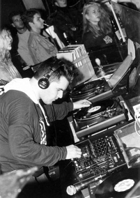 © Werner Geier Werner Geier alias DJ Demon Flowers bei der Arbeit