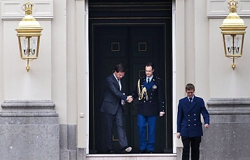 © ANP/Robin Utrecht Mark Rutte leaving palace