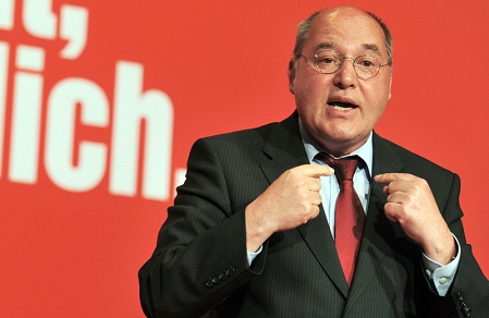 © DPA / BERND VON JUTRCZENKA Gregor Gysi von der Linkspartei