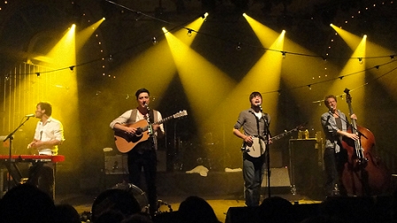 © Mumford Mumford & Sons UK band auf der ühne in USA