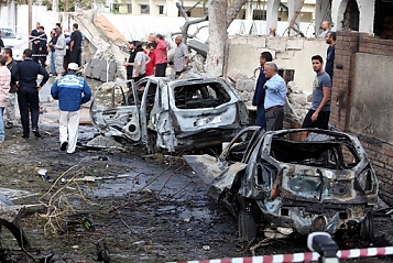 © EPA/SABRI ELMHEDWI Tripoli car bomb