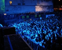 die arena-crowd von der anderen seite gesehen