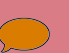 Orange Sprechblase vor lachsrosa Hintergrund