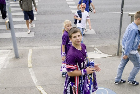 jugendliche Fußballfans