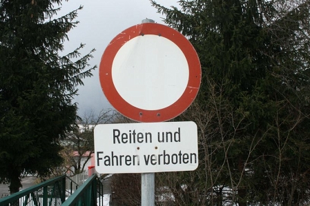 Verkehrsschild in NÖ