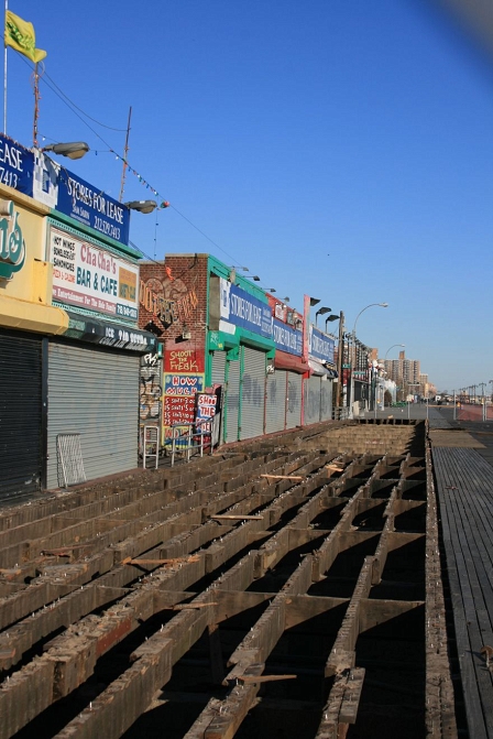 Sidewalk in Astroland, Coney island (Brooklyn), Januar 2009