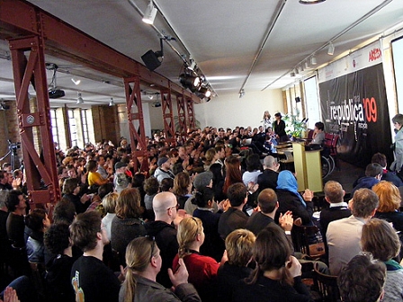 Publikum bei der Neue Medien-Konferenz "re:publica" in Berlin.