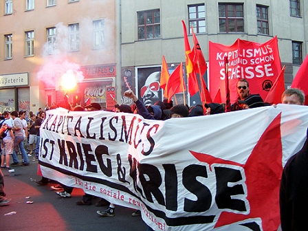 Demonstranten in Berlin am 1. Mai