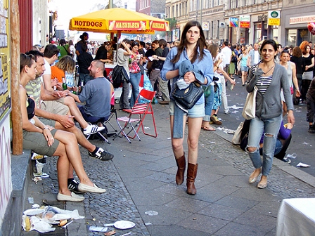 Berliner Oranienstraße am 1. Mai