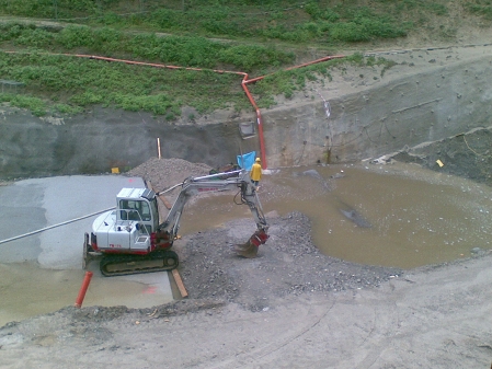 Tunnelbaustelle mit Überflutungen