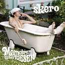 © skero Skero in der Badewanne, rauchend. Plattencover von "Memoiren eines Riesen"