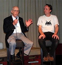 Ralph Baer und Andreas Lange, der Leiter des Computerspielemuseum Berlin.