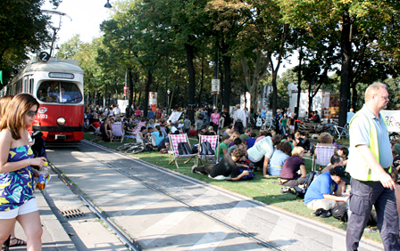 Die gesperrte Ringstraße in Wien am "Autofreien Tag"
