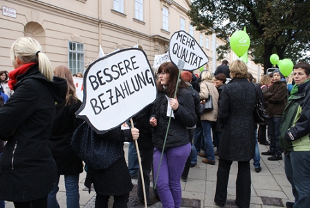 Demonstration  beim Wiener Museumsquartier