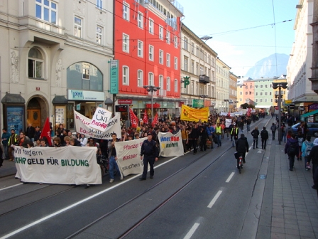 Demozug in der Museumsstraße