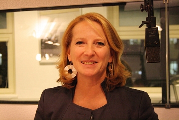 © fm4 / alex wagner Doris Bures im Studio