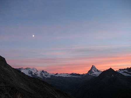 Matterhorn im Alpengluehen