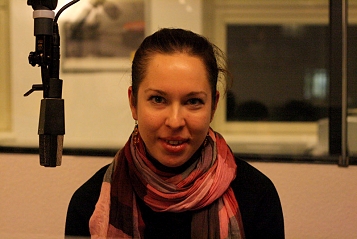© Radio FM4 anna schopf im radiostudio