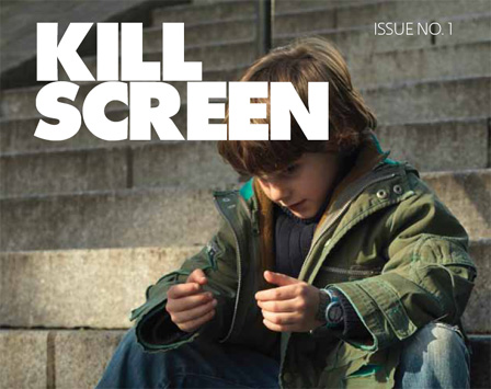 Das Cover der Nullnummer des Magazins "Kill Screen". Man sieht einen Jungen, der so tut als würde er auf einer tragbaren Spielkonsole spielen.