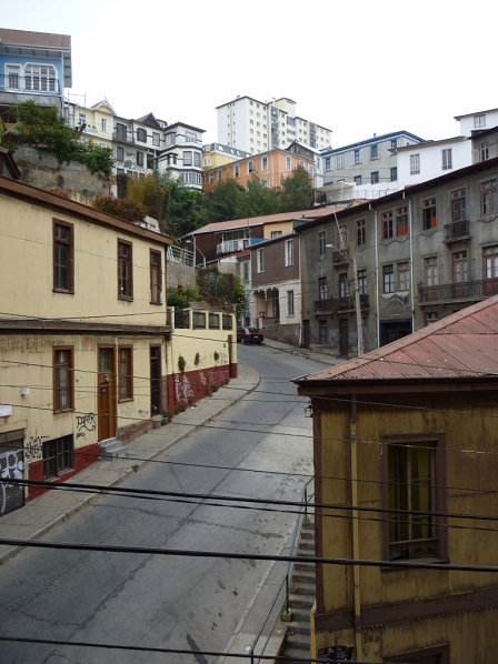 Eine Strasse in Valparaiso