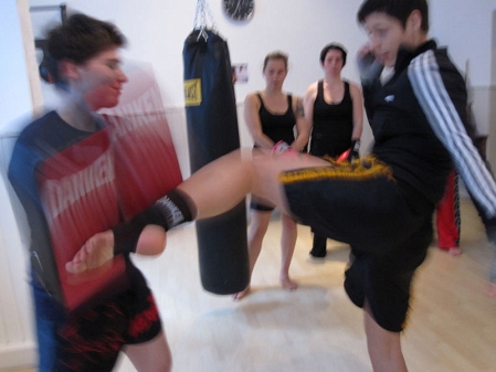 © FM4 / Barbara Köppel Barbara Tutschka beim Thaiboxen