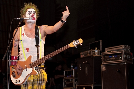 Fat Mike der Punk Band Nofx als Cokie the Clown