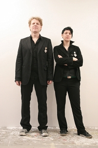 Börn & Mika vember