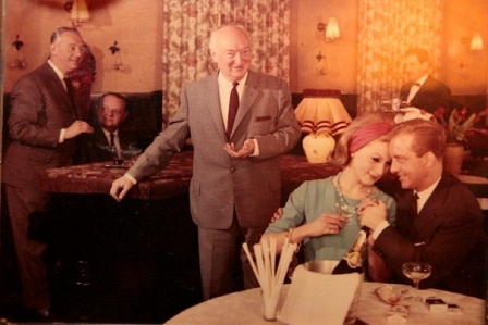 Schmid Hansl in seinem Café