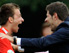 Christian Klem (l.) und Andreas Heraf jubeln über ihren Sieg am Samstag, 24. Juli 2010, nach Ende des Spieles NED vs AUT im Rahmen der U19 EM in Mondeville. 