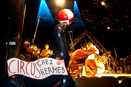 Chez Hermes Circus Show
