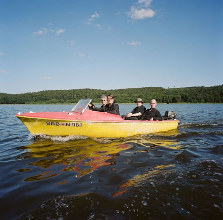 Element of Crime in einem Boot