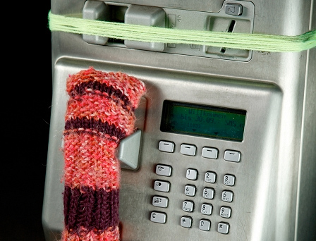 Telefonhörer eingestrickt