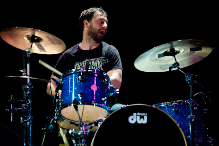 Drummer bei Portugal. The Man