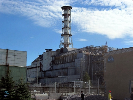 Reaktor 4 von Tschernobyl mit Sarkophag