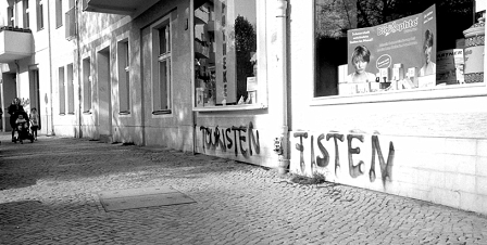 Graffiti Tag: Touristen Fisten