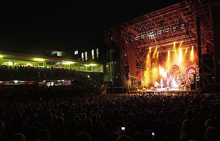 © GEORG HOCHMUTH/APA Arena Bühne bei Nacht