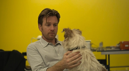 ewan mcgregor mit einem hund in "Beginners"