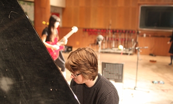 © fm4 / egger EMA im Studio2
