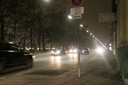 Felberstraße, keineR am Gehsteig