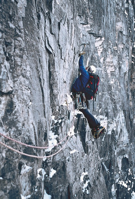 Steve House in einer Fels-Eis-Wand