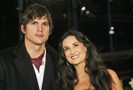 © EPA Ashton Kutcher und Demi Moore