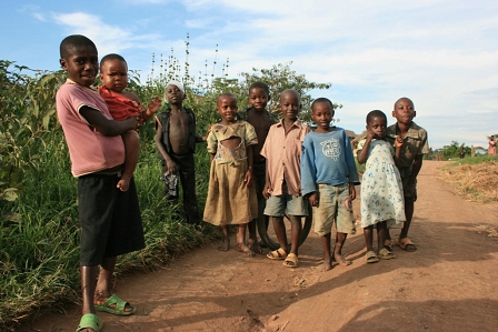 © Ralf Leonhard, FIAN, 2009 Menschen in Mubende