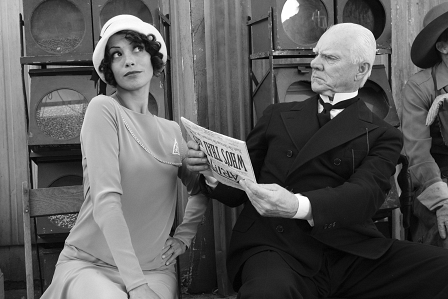 Berenice Bejo und Malcom McDowell in "the artist"